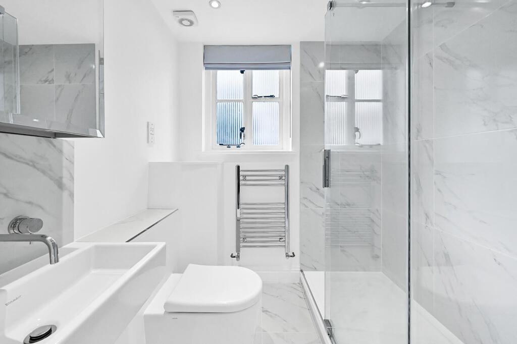 House in London - View 5