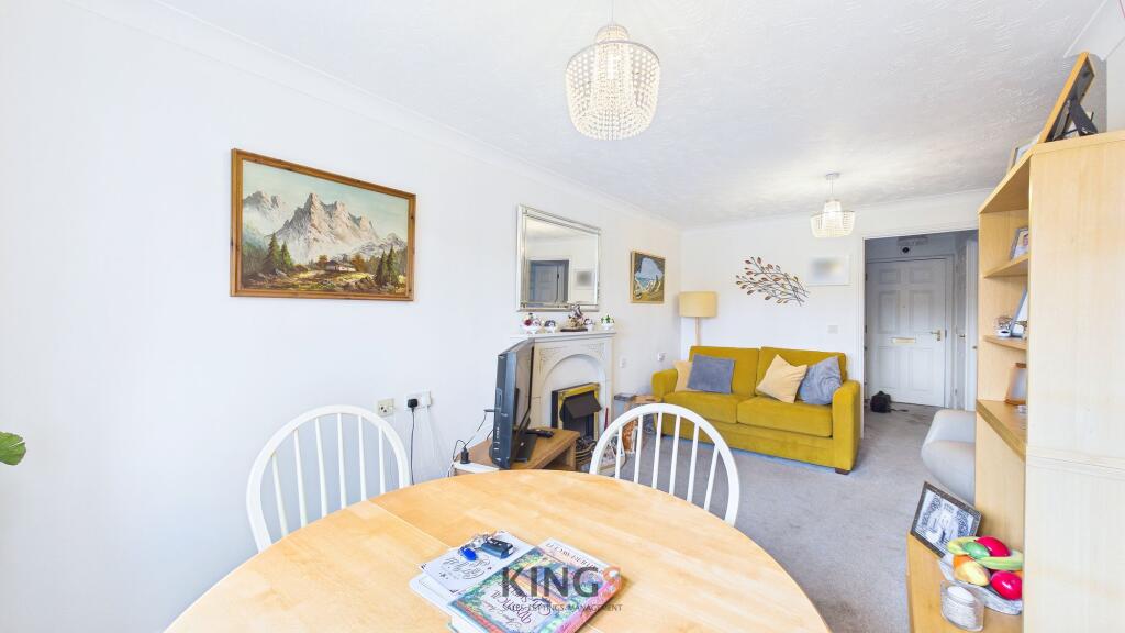 Apartment in Enfield - More