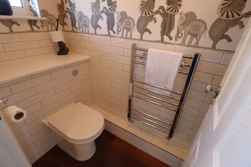 House in Basildon, Wickford - View 4