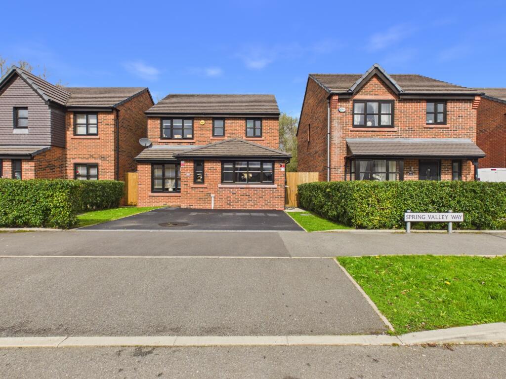3-bed detached on Spring Valley Way, Failsworth, Manchester, M35 0TD, £400,000