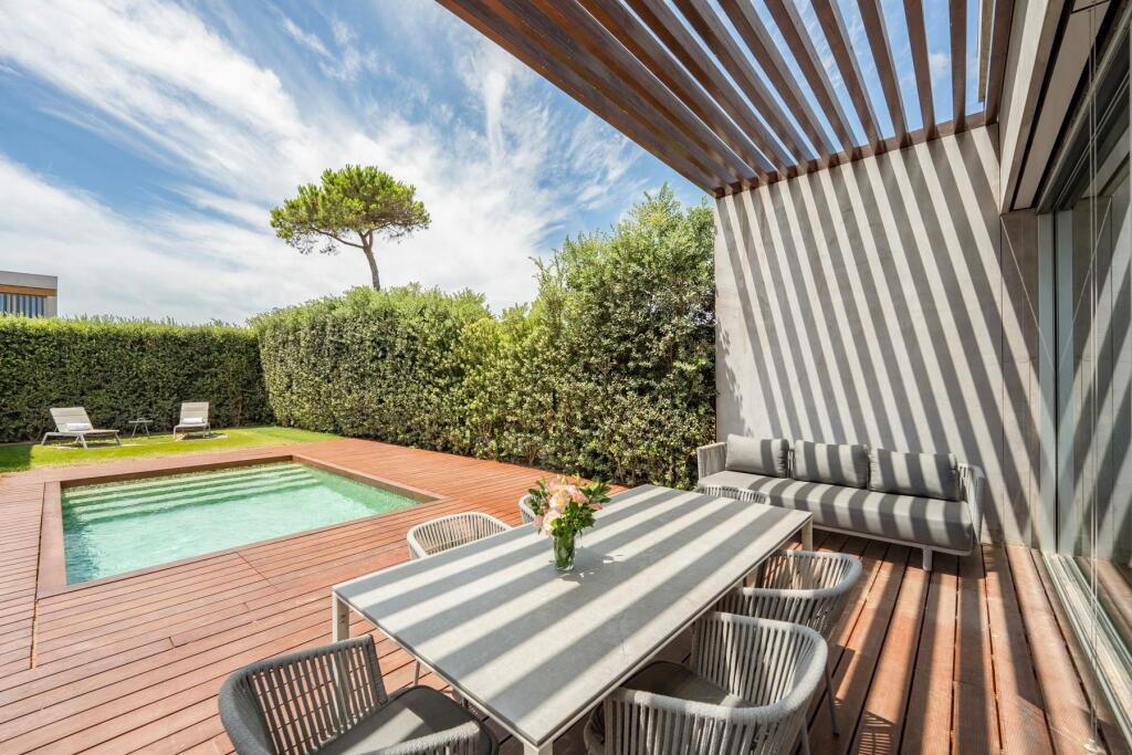 Main image of property: Lisbon, Cascais
