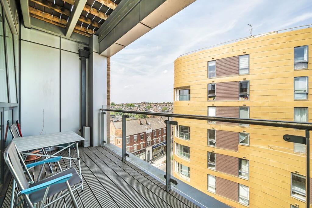 Apartment in London - View 4