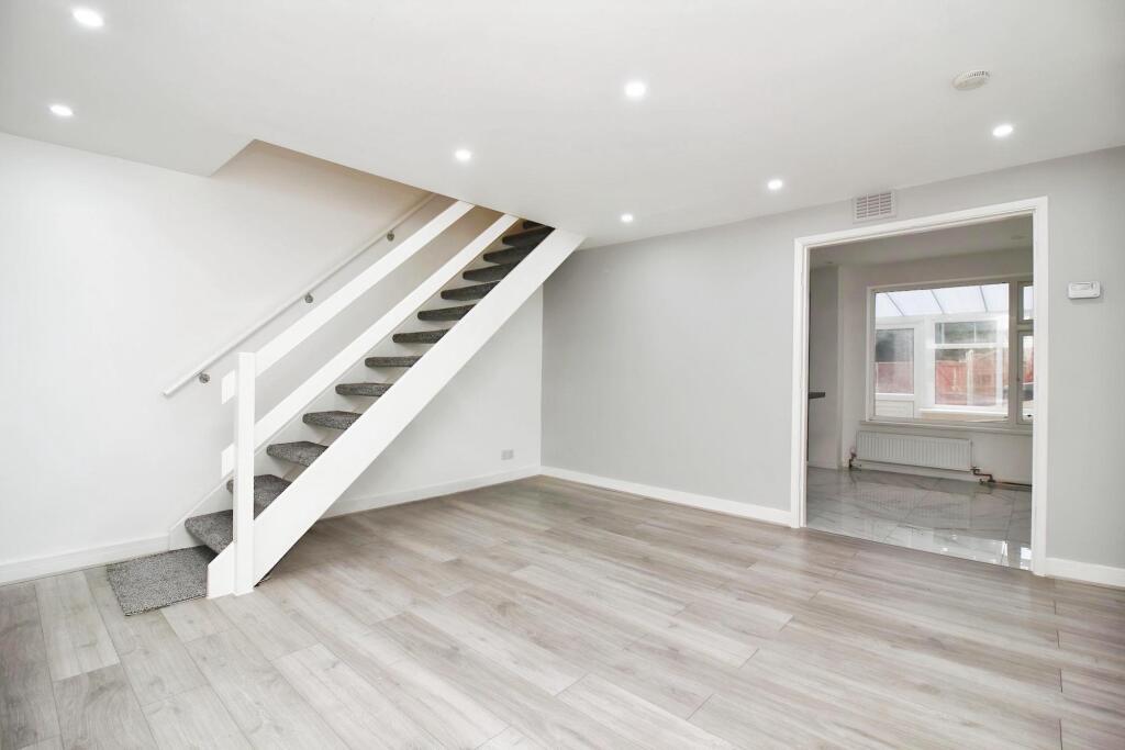 Kincaple Road, Rushey Mead, Leicester, LE4 photo 3