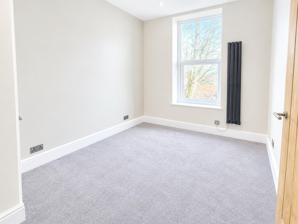 Apartment in Bristol - View 4
