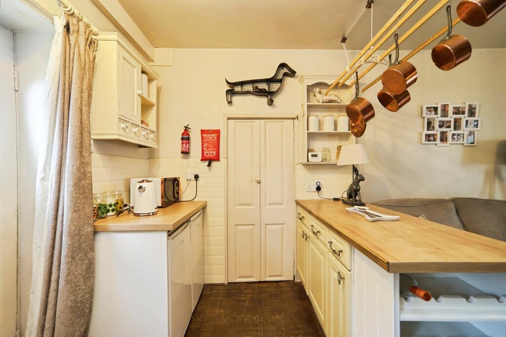 House in Bradford, West Yorkshire - View 5