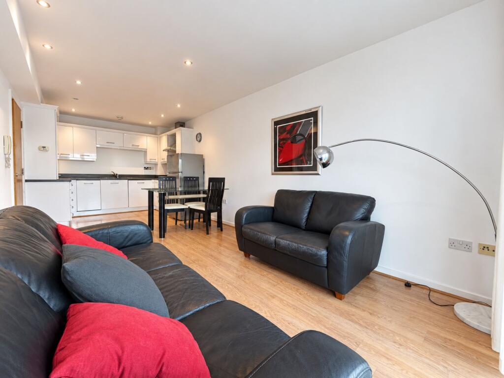Apartment in Liverpool - View 4