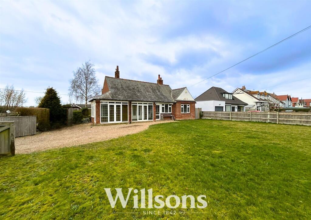 Main image of property: 310 Drummond Road, Skegness