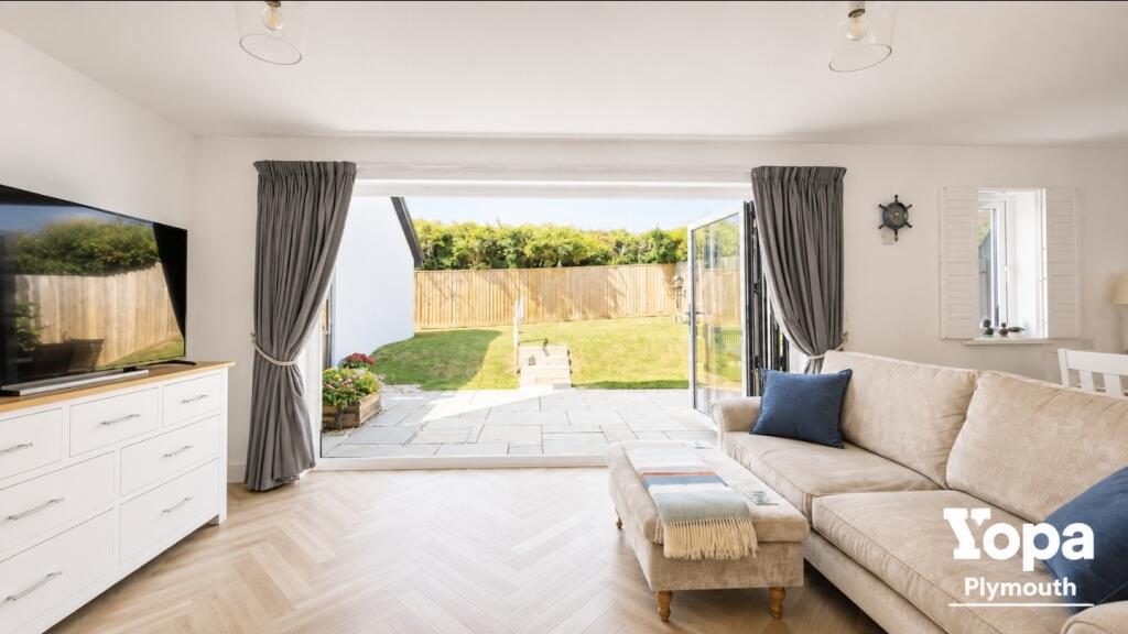 House in South Hams, Brixton - View 3