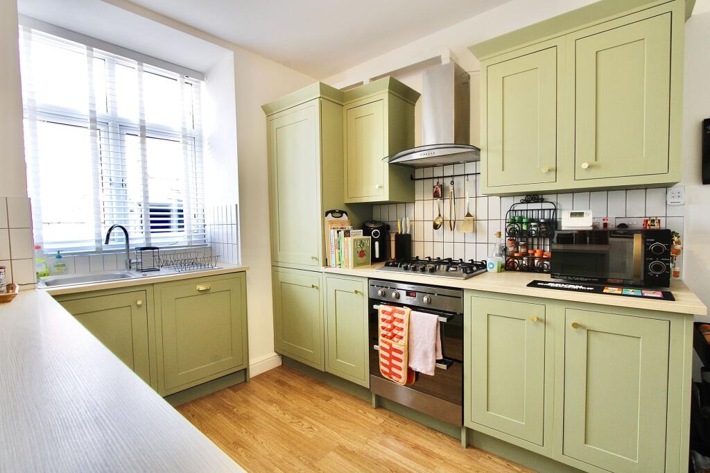 Cromer Avenue, Bolton, BL2 photo 2