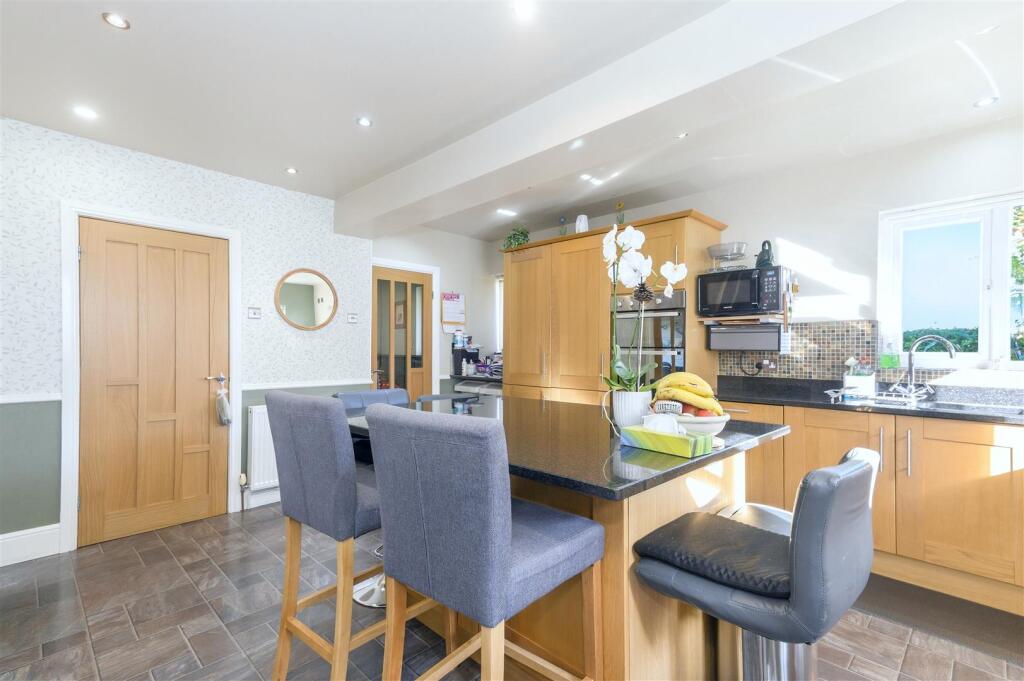 House in Bradford - View 5