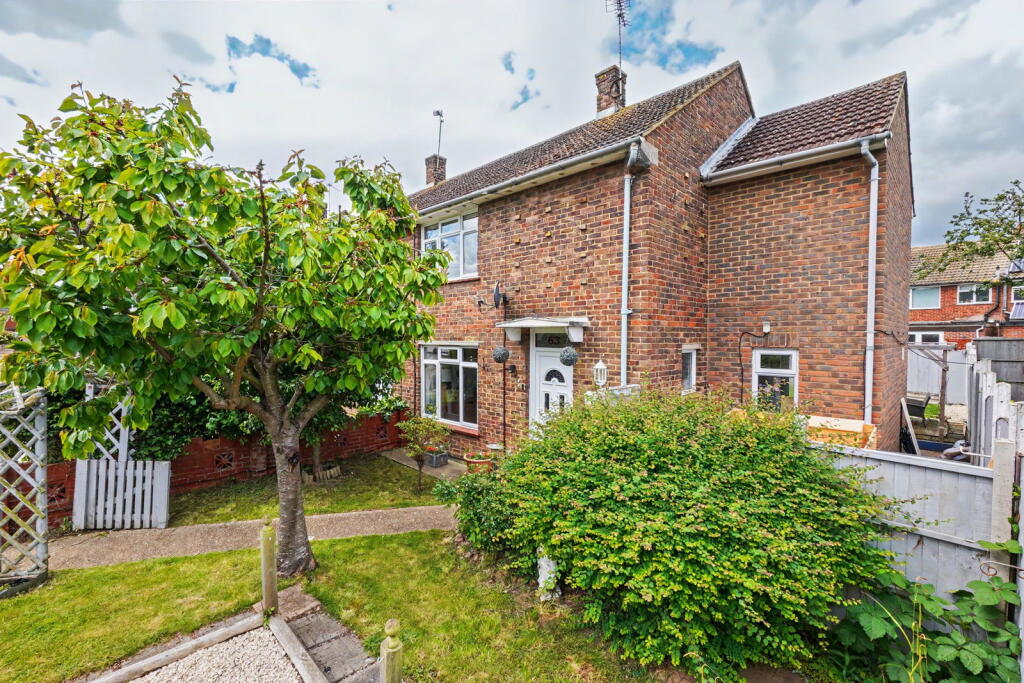 Main image of property: Sheerstone, Iwade, Sittingbourne, ME9 8RL