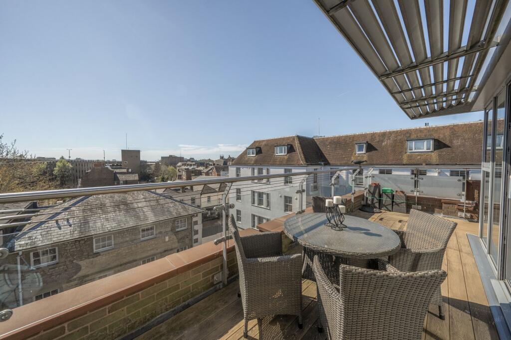 Main image of property: Calverley Street, Garden House Calverley Street, TN1