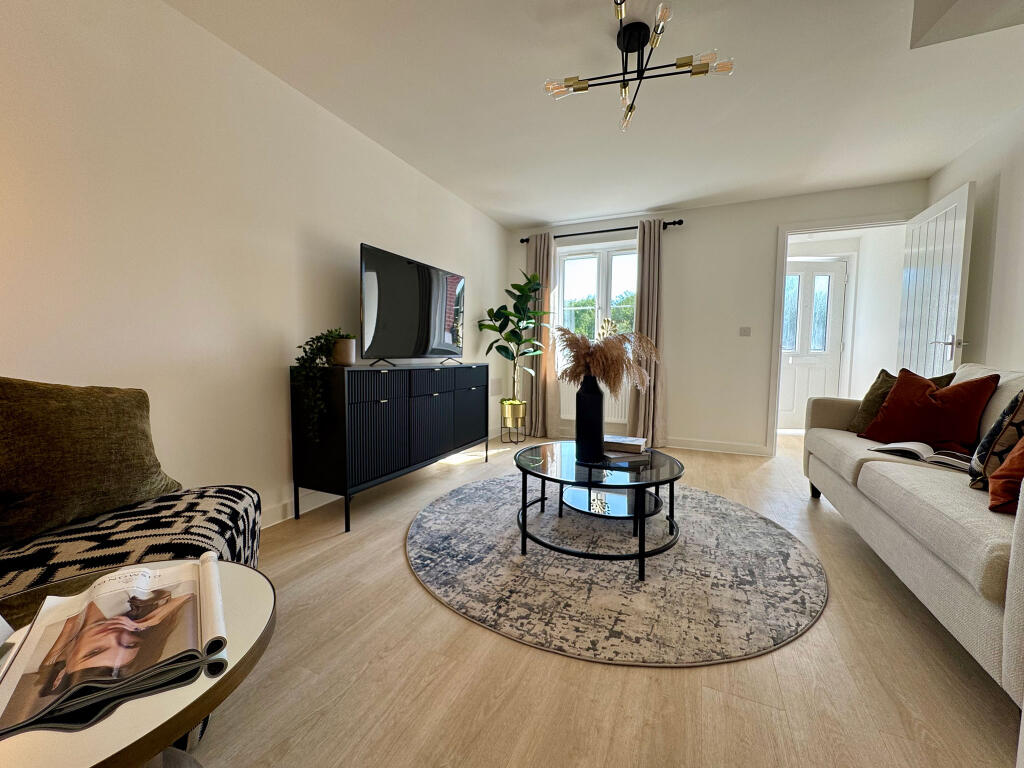 House in Salisbury, Westwood - View 2