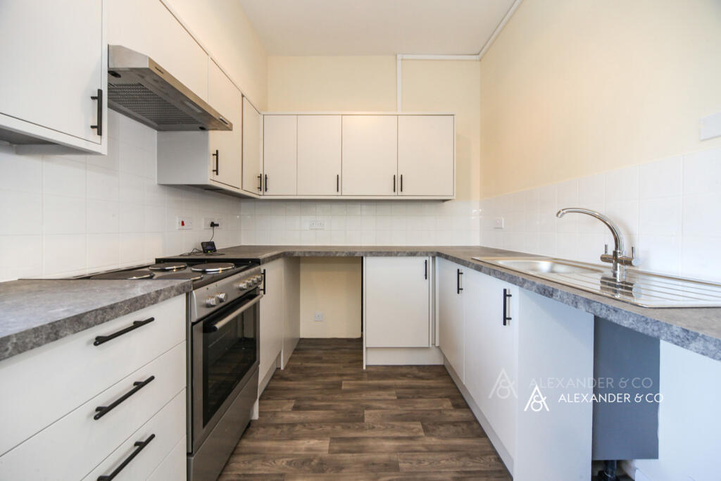 Main image of property: The Quadrant, Houghton Regis, Dunstable, LU5