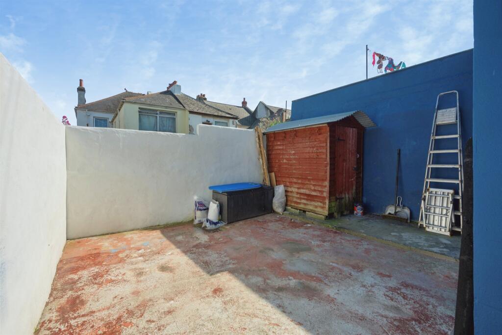 House in Plymouth, Morice Town - View 4