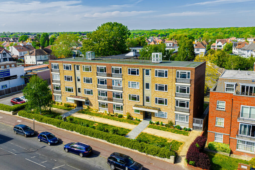 Main image of property: London Road, Leigh-on-sea, SS9