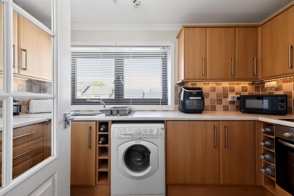 Apartment in Paisley, Inverclyde - View 5