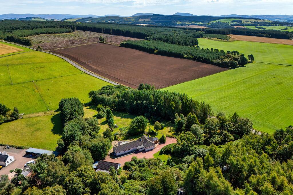 House in Libberton, South Lanarkshire - More