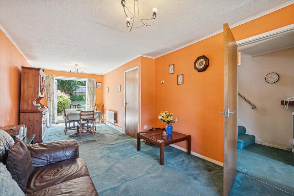 House in North Hertfordshire, Poets Estate - More