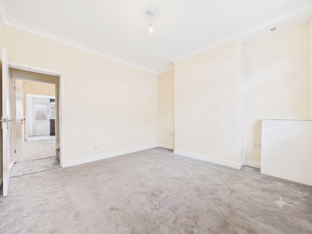 House in Wakefield - View 4