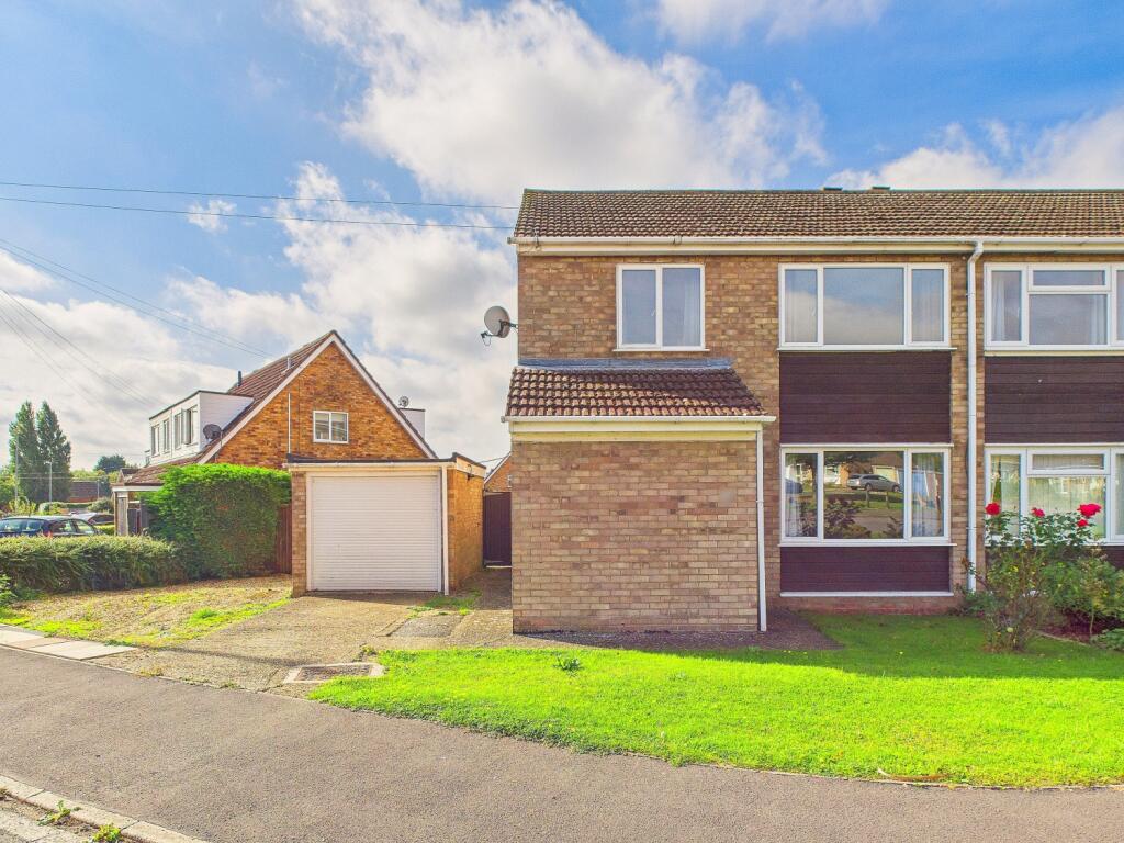 Main image of property: Manor Lane, Alconbury, Huntingdon, PE28 4EH