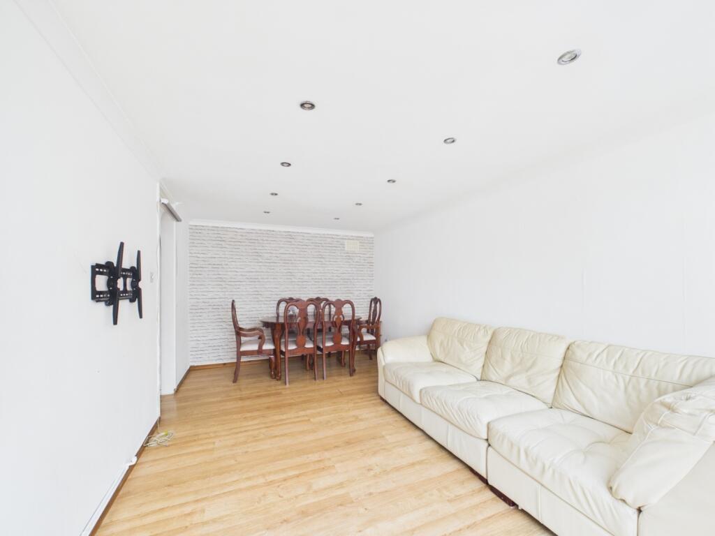 House in London - View 4
