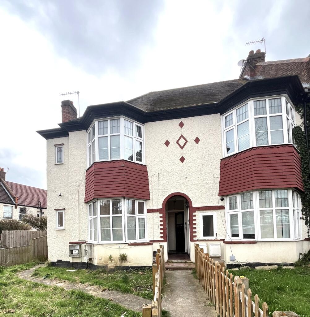 Main image of property: SW16 4NH