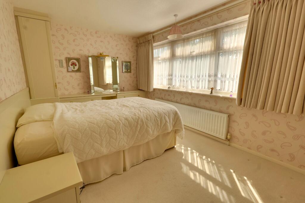 House in Clanfield - View 5