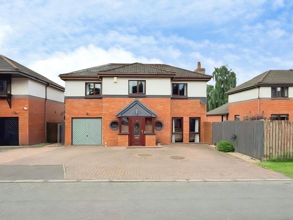 Main image of property: Glentress Gardens, Glenrothes, KY7