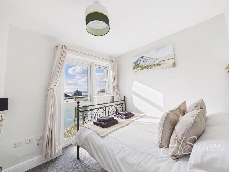 House in Torquay, Ellacombe - More