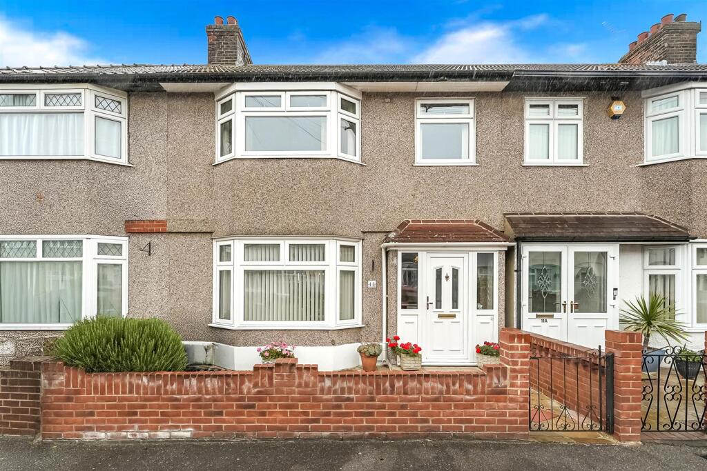 3-bed house on Cecil Road, Chadwell Heath, £450,000