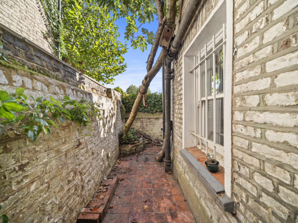 House in London - More