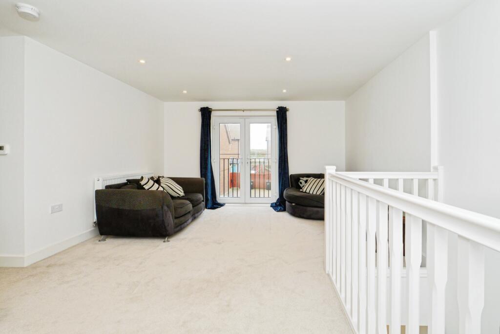House in Canterbury - View 5