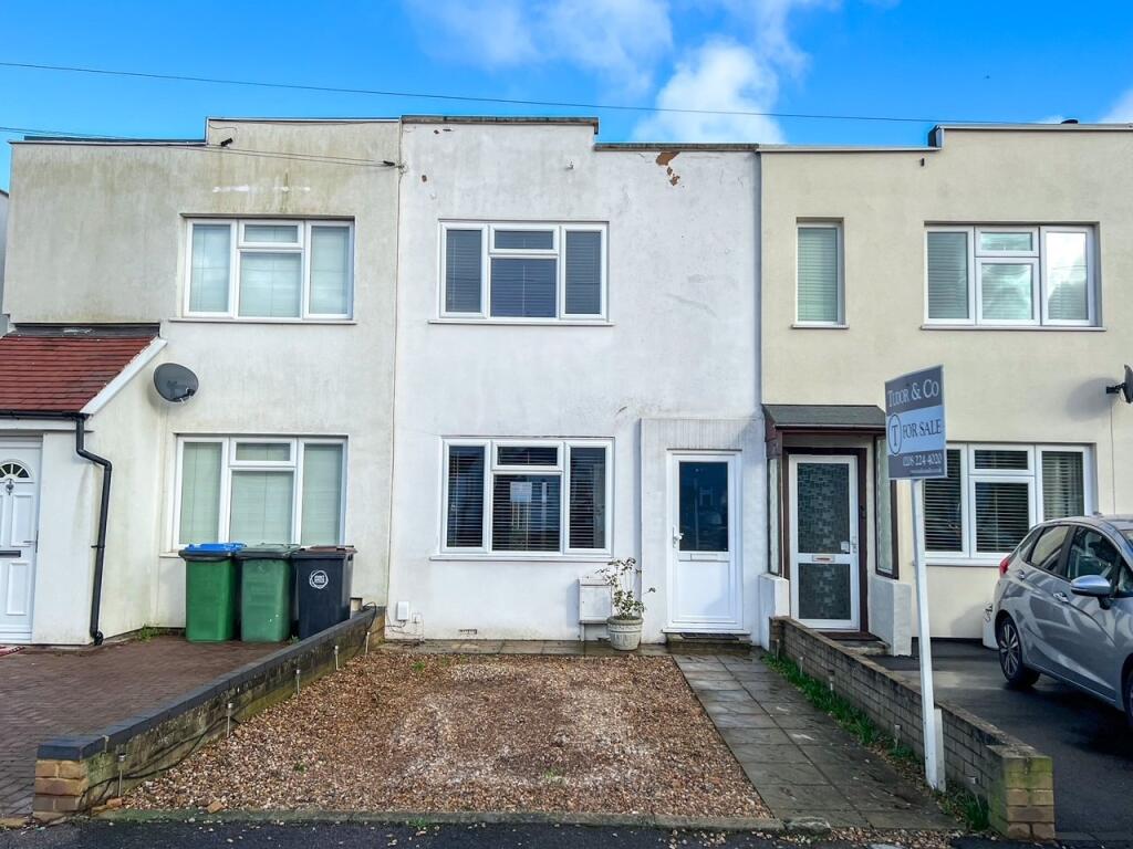2-bed terraced on First Avenue, West Molesey, KT8, £379,950