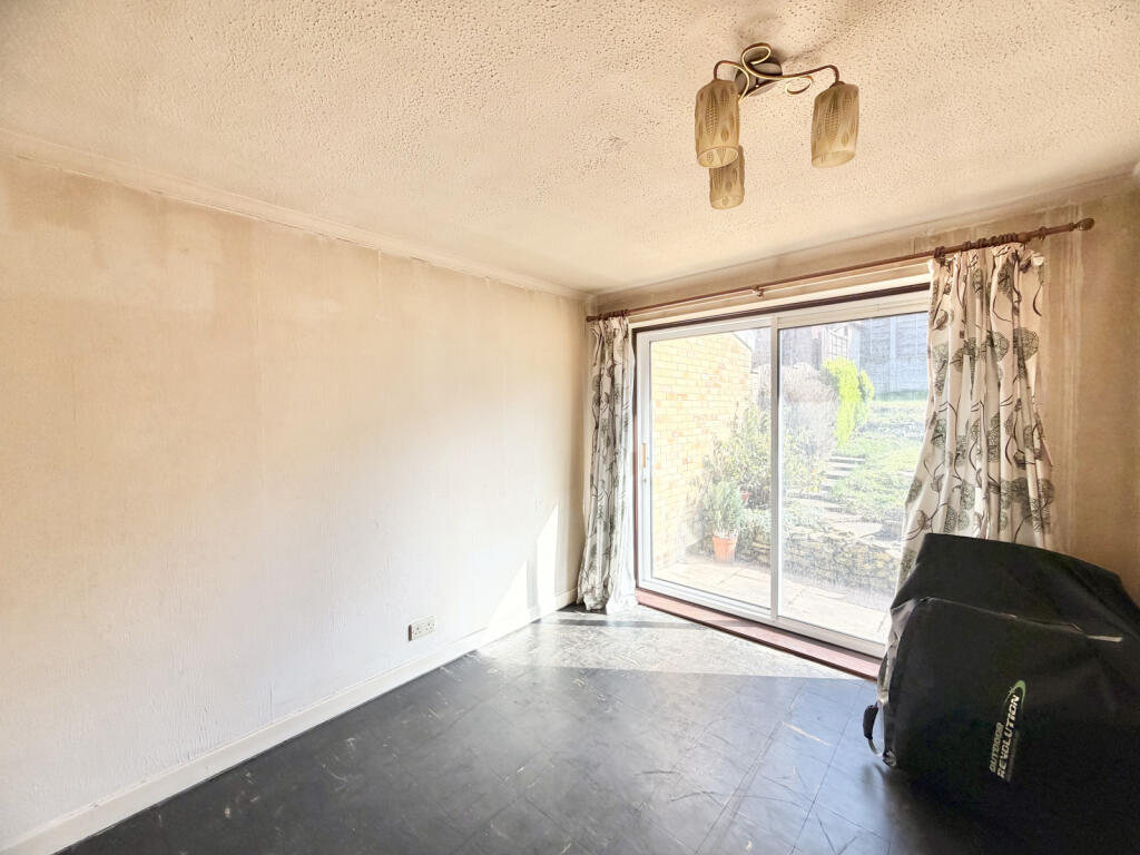 Severn Drive, Garforth, West Yorkshire, LS25 photo 4