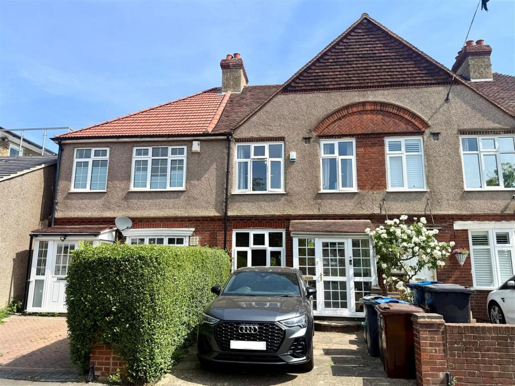 Main image of property: Commonside East, Mitcham