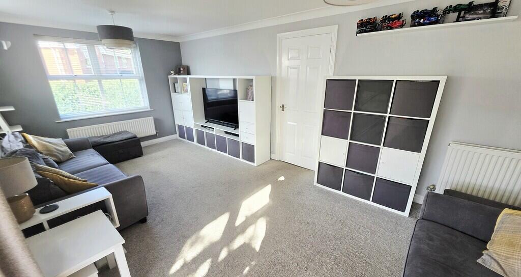 Rose Drive, Brackley photo 4