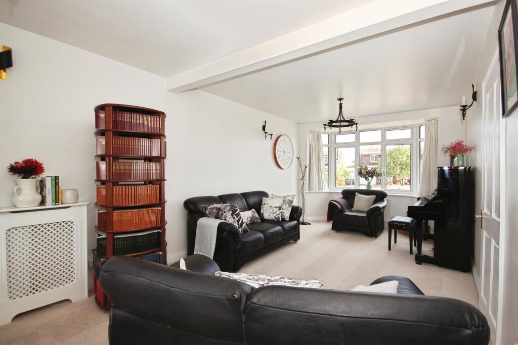 House in Warwick, Cubbington - View 4