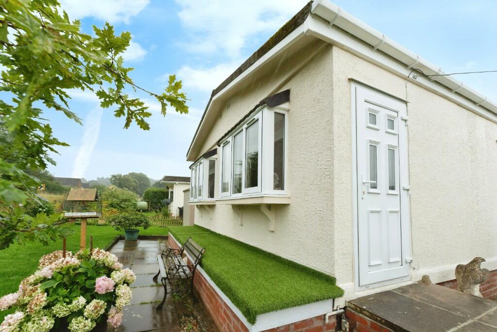 2-bed detached on LD1 5PU, £76,000