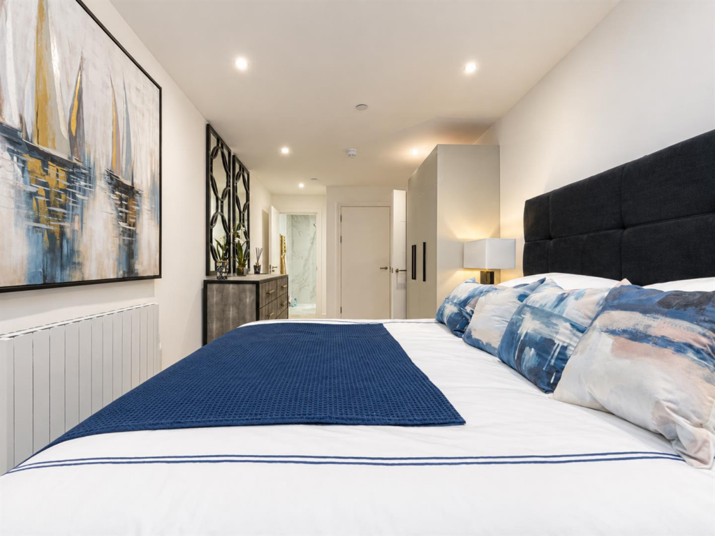 Apartment in Cardiff - View 4