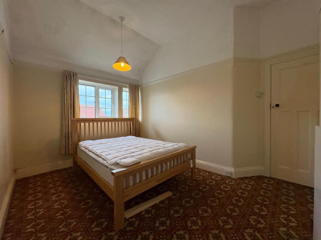 69 Ainderby Road, Northallerton photo 4