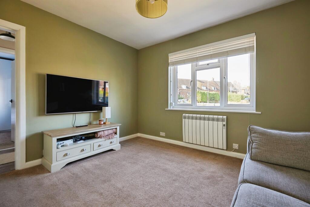 House in Test Valley, Shipton Bellinger - View 4