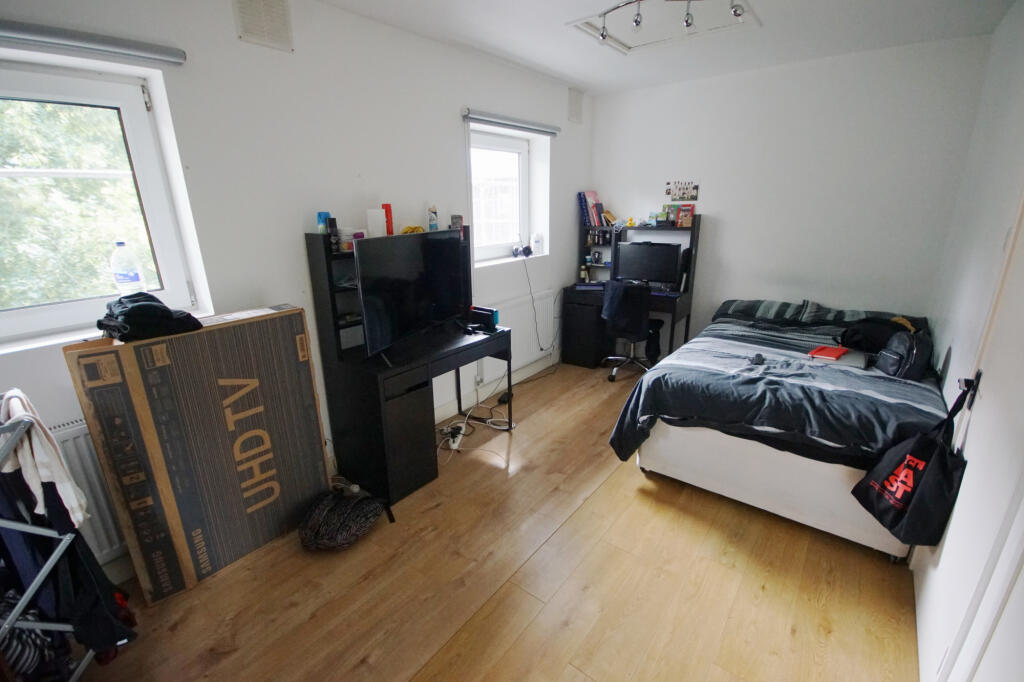 3 bedroom maisonette for rent