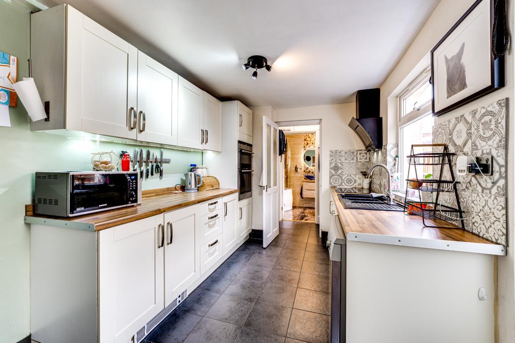 NN9 Crouch Road, Irthlingborough photo 4