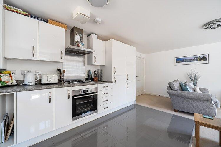 Apartment in Wokingham - More