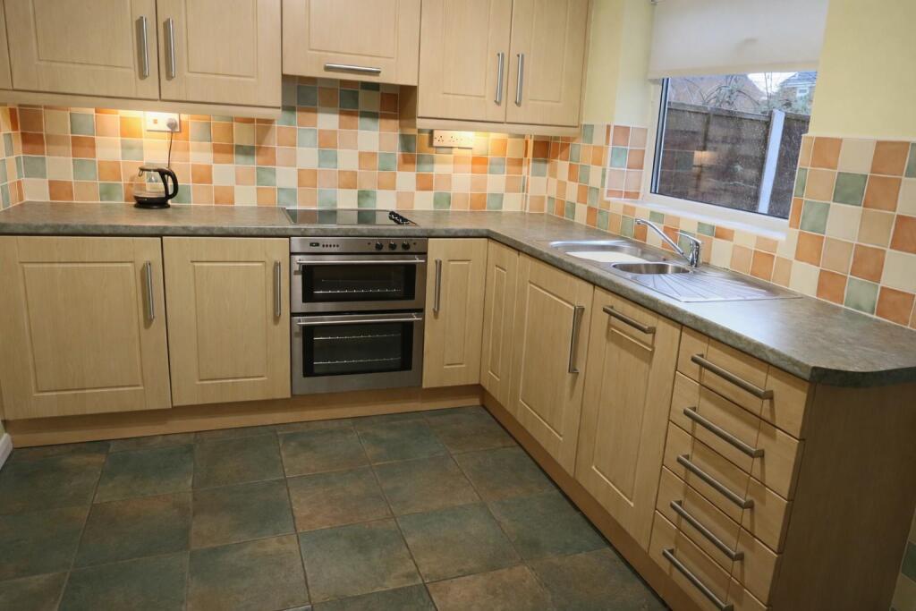 House in Hinckley and Bosworth, Hinckley - View 3