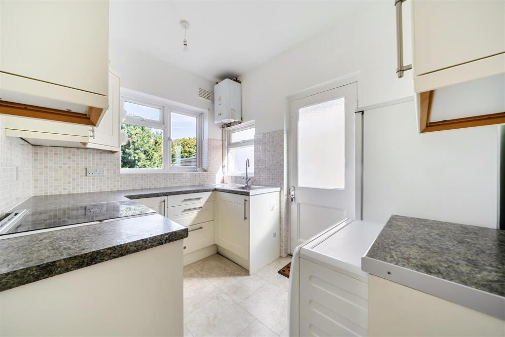 House in Kingston upon Thames - View 4