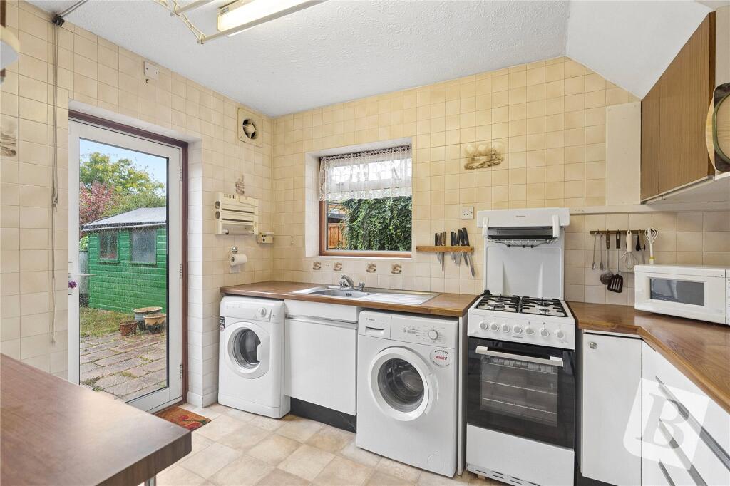 House in Brentwood, West Horndon - View 3