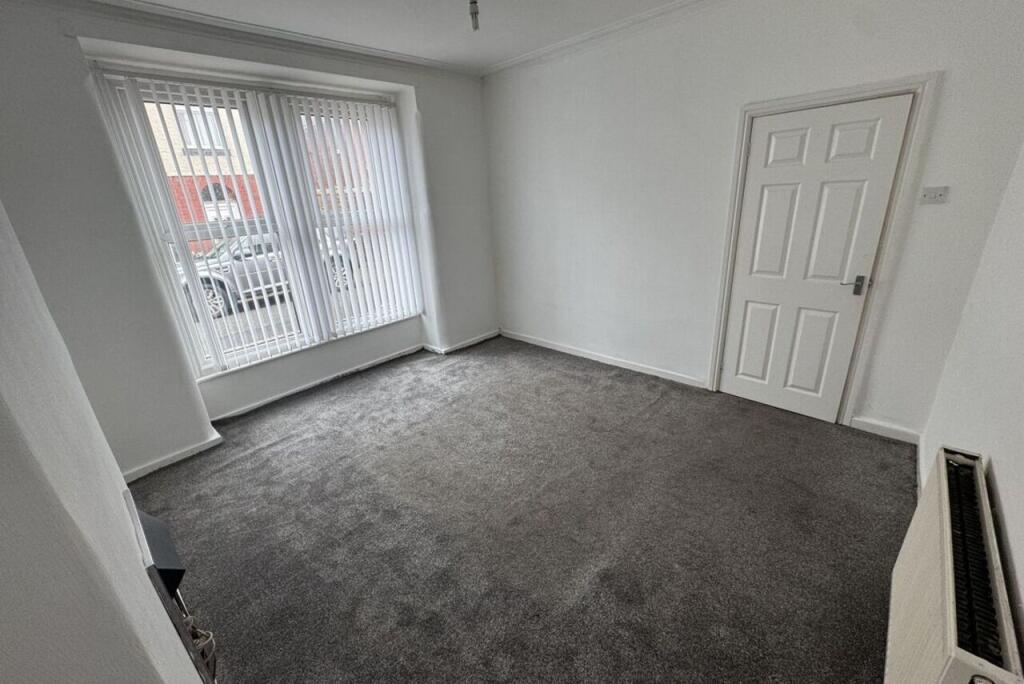 House in Wirral, Liverpool City Region - View 5