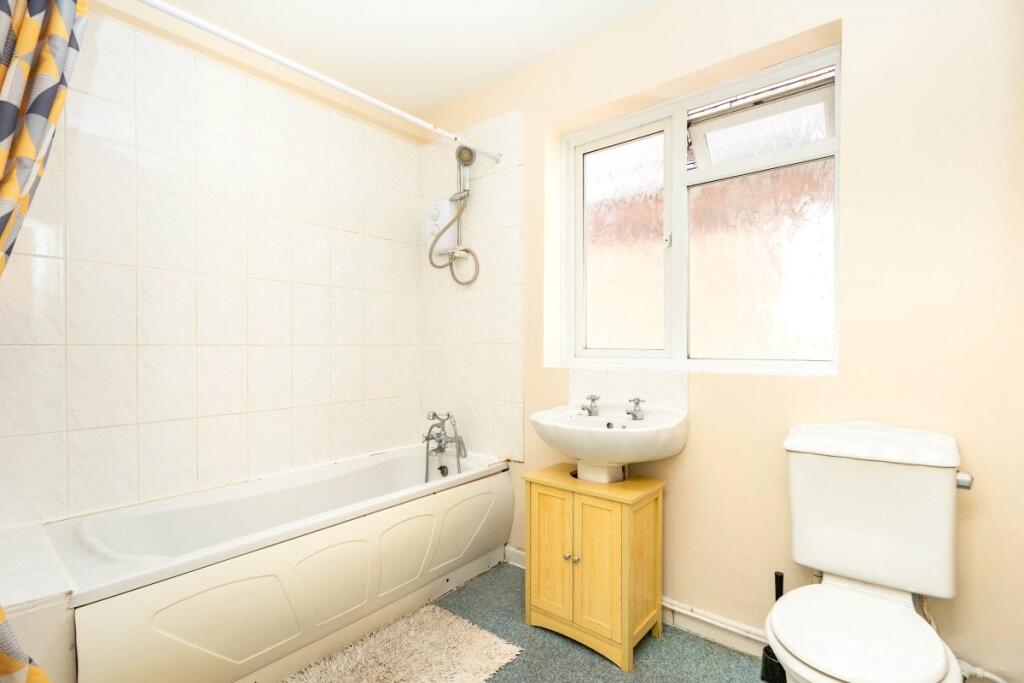 Coventry Road, Southampton, Hampshire, SO15 photo 2